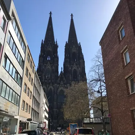 Am Dom Kolonia